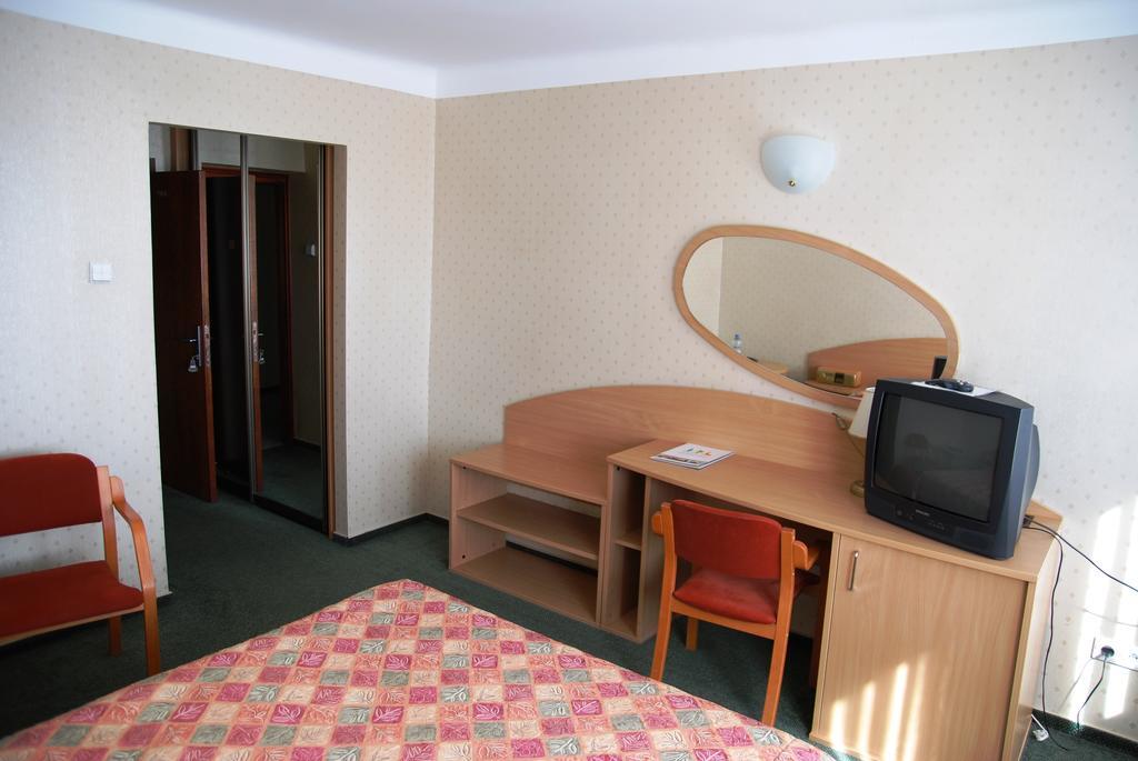 Hotel Swiatowit Lodz  Exterior photo